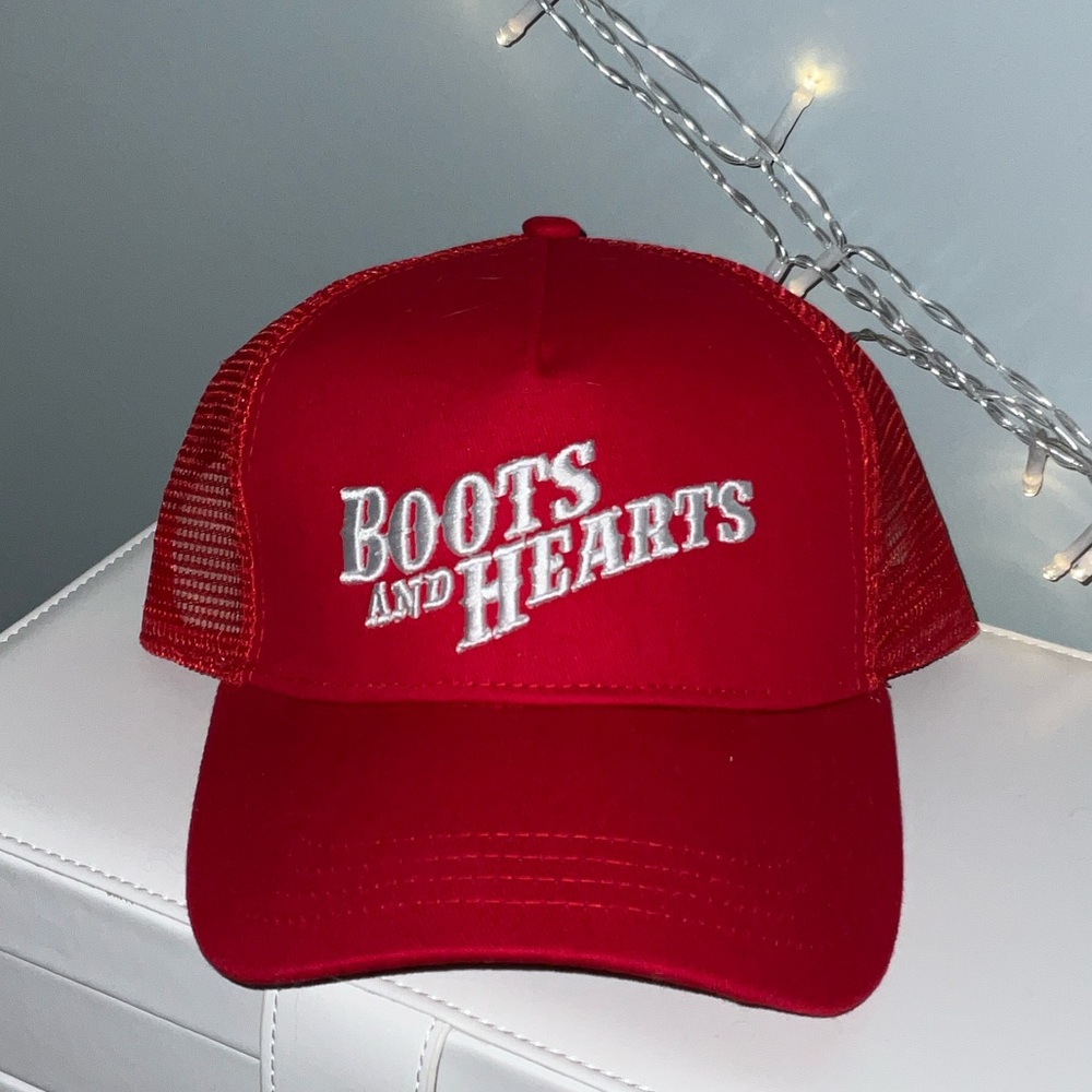 ⭐️ Red Boots and Hearts Cap
